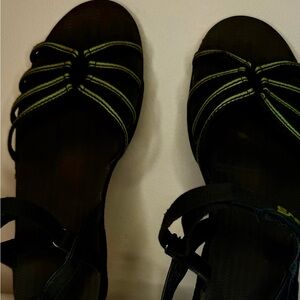 TEVA Women's TirraTraveler Hiking Sandal 10 Black w Green